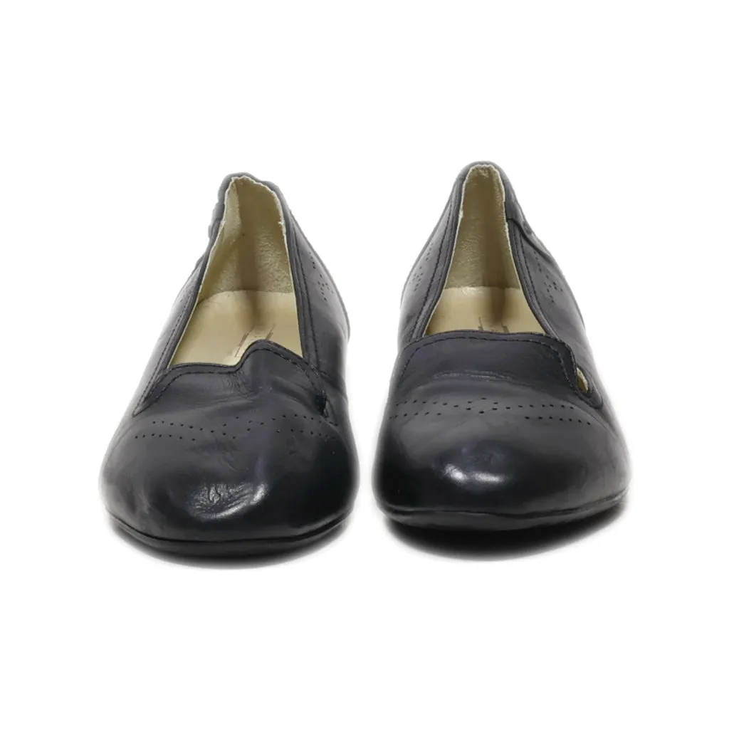 5Th Avenue Slip Ons Leather Black Colour For Women