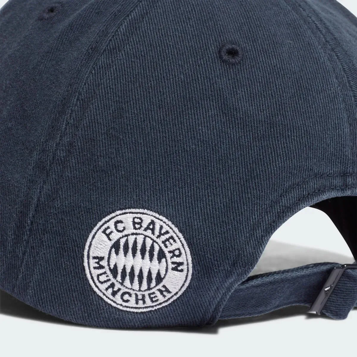 Adidas 2021-22 Bayern Munich Dad Cap - Navy-White