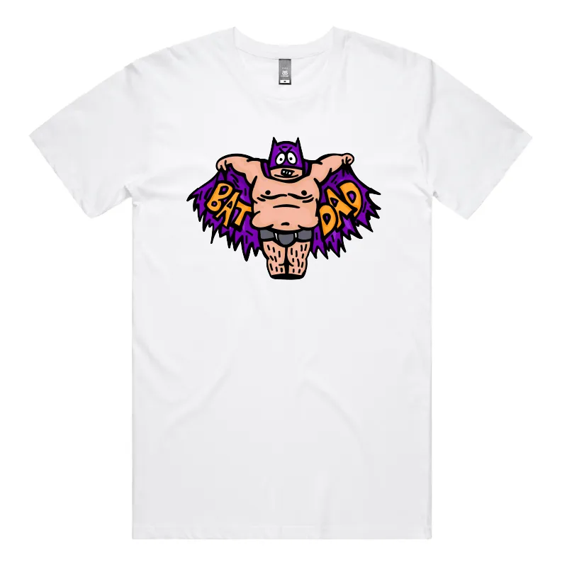 Bat Dad 🦹🏻‍♂️⚾️ - Men's T Shirt