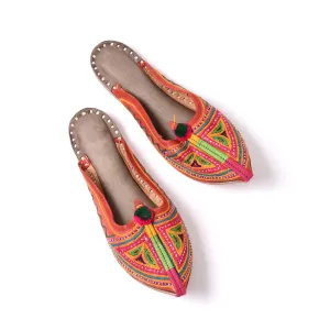 Embroidered Jutti Slippers