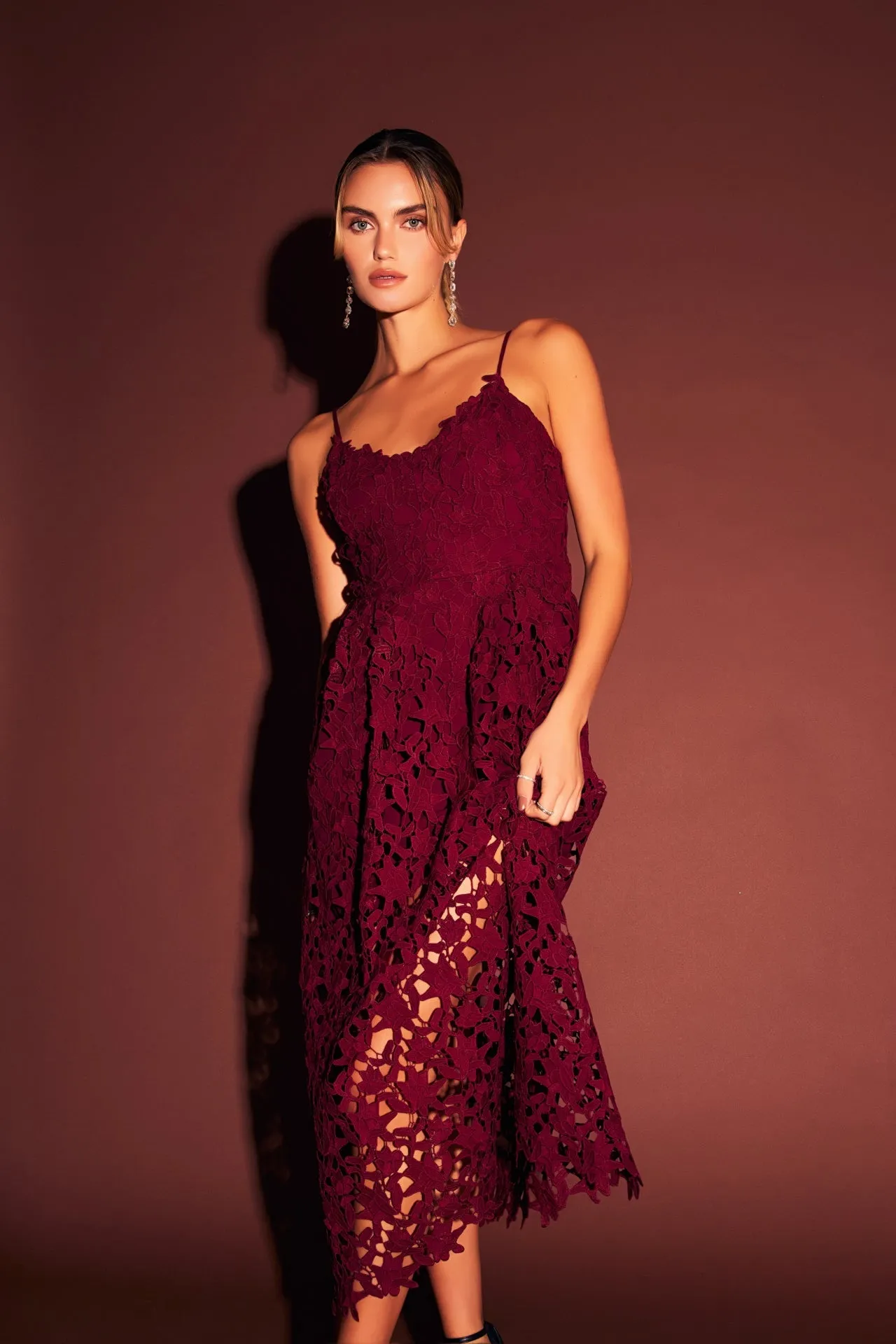 Endless Rose - Lace Midi Dress