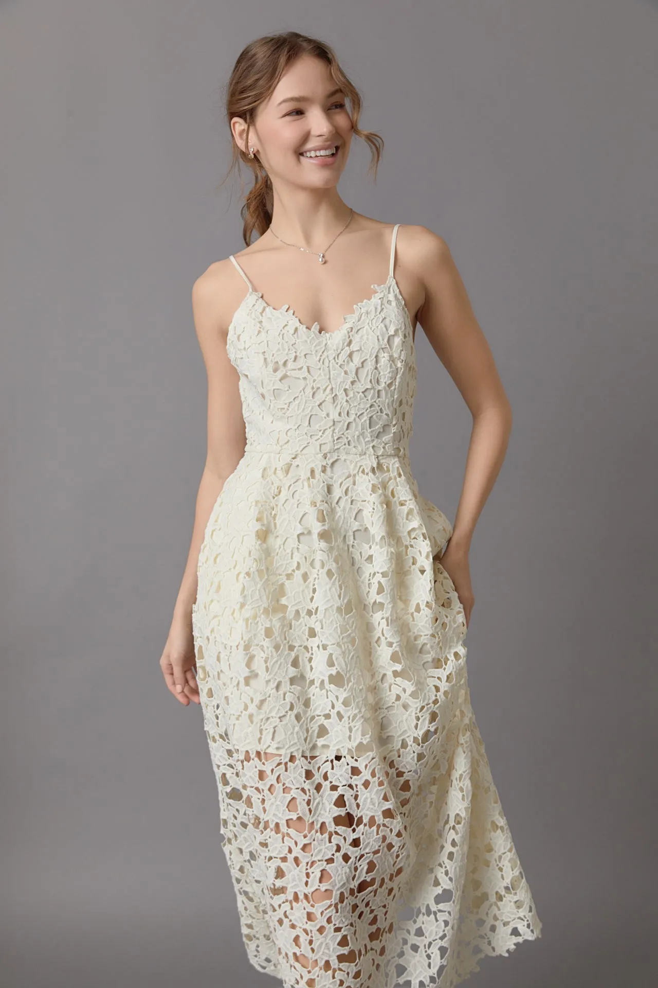 Endless Rose - Lace Midi Dress