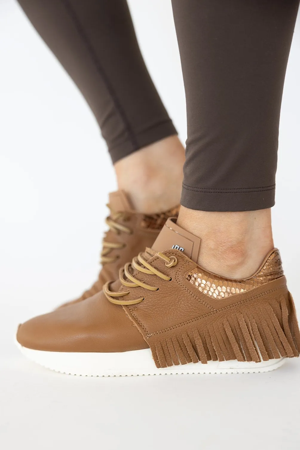 Esseutesse Leather Fringe Sneaker - Saddle