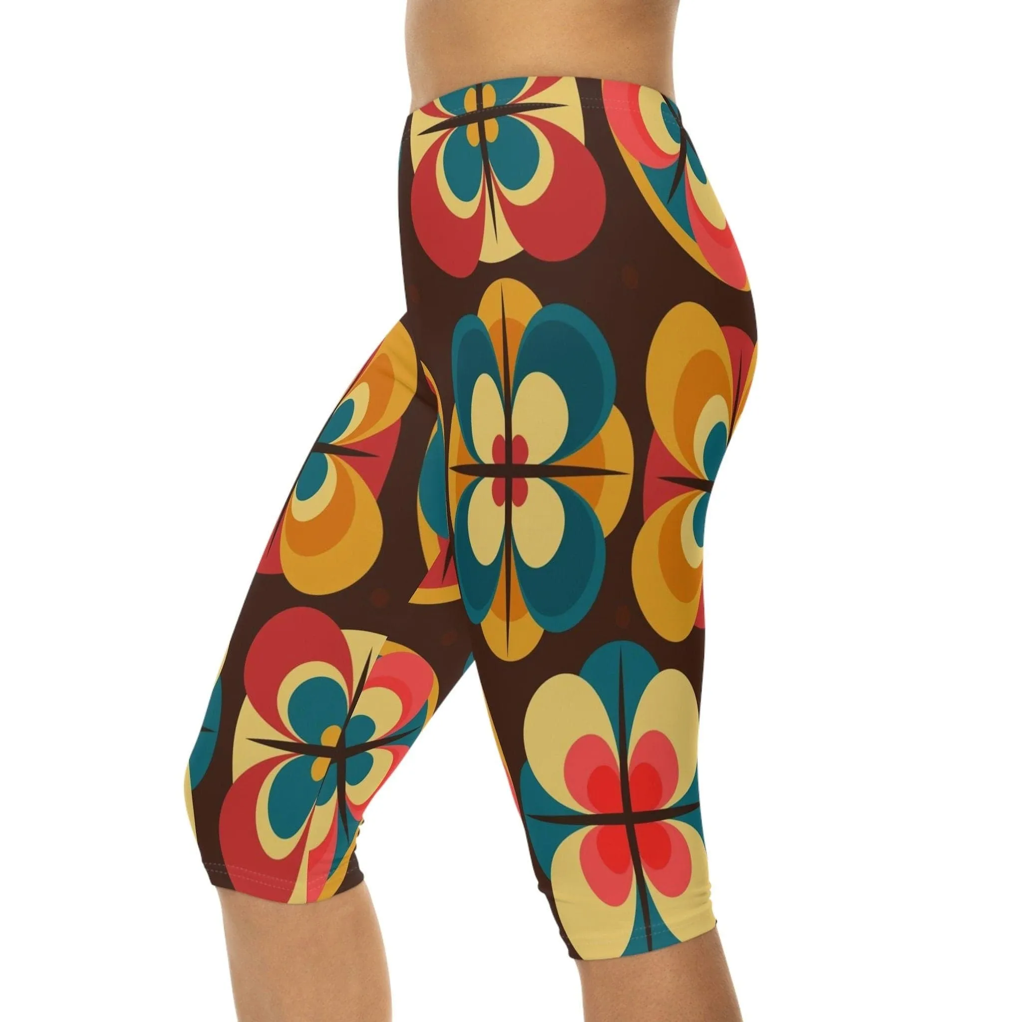 Retro Flower Power Groovy Hippie 60s, 70s Mid Mod Capri Leggings