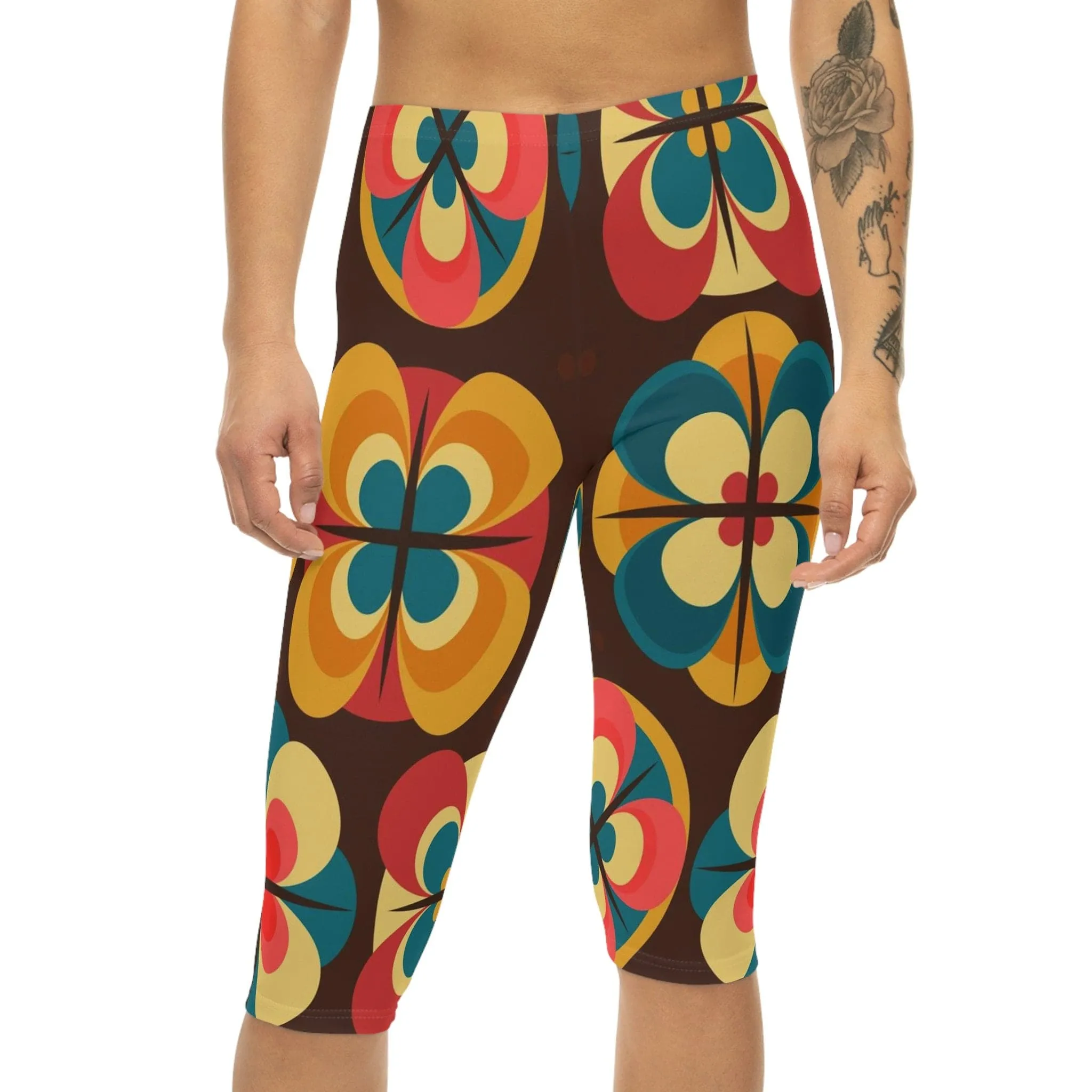 Retro Flower Power Groovy Hippie 60s, 70s Mid Mod Capri Leggings