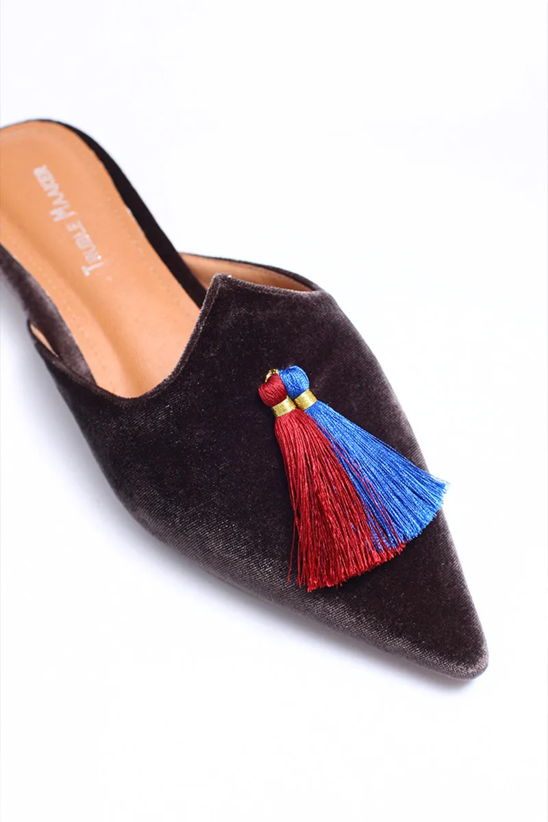 Truble Maaker | Tassels Slide